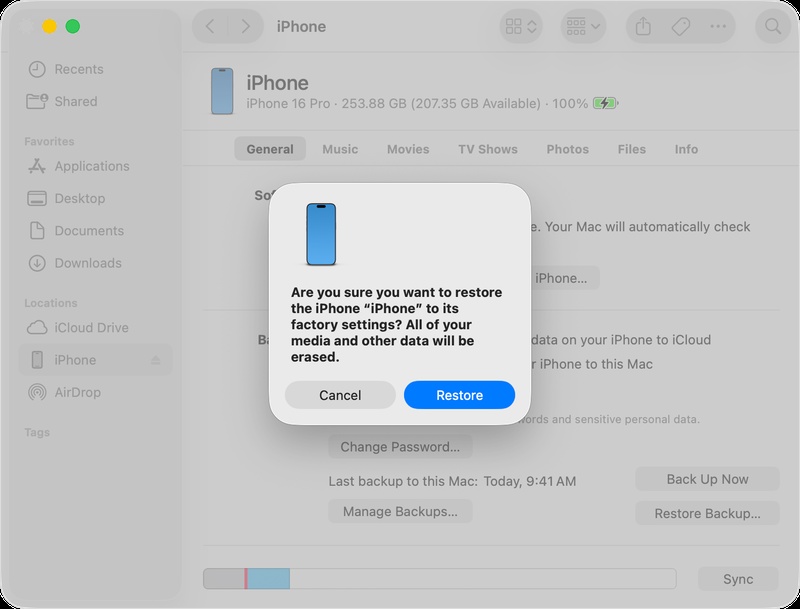 استعادة iPhone باستخدام iTunes أو Finder
