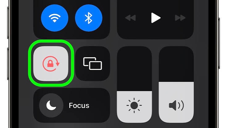 Turn off the rotation lock setting