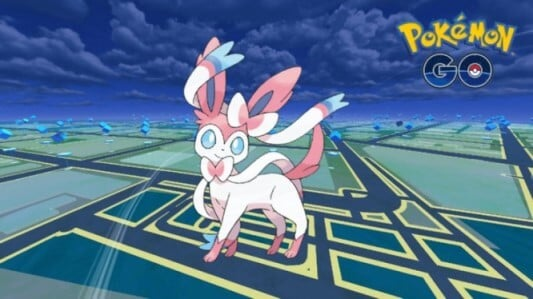 How to Evolve Eevee into Sylveon in Pokemon GO // How good is it // Sylveon  Name Trick 